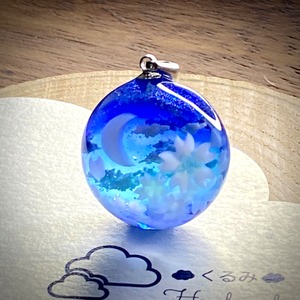 半球の雲レジン 三日月と夜桜