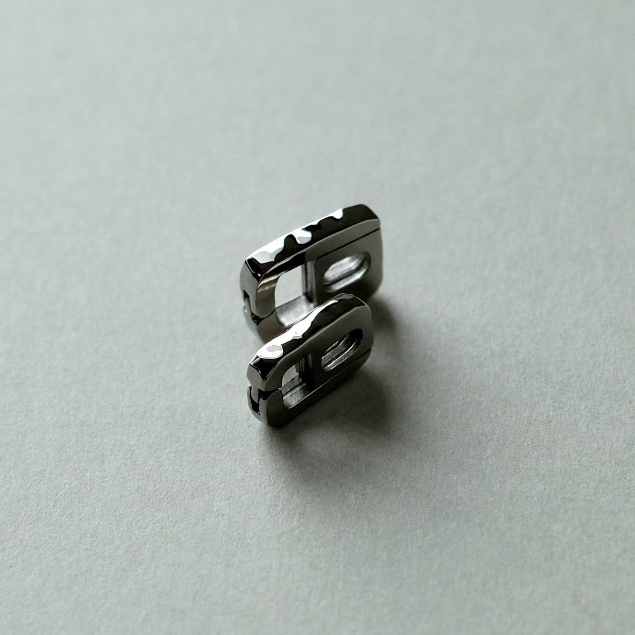 【ホルダーのみ】鎚目のリングホルダーネックレス(角型)|サージカルステンレス|金属アレルギー対応|RH-002-S
