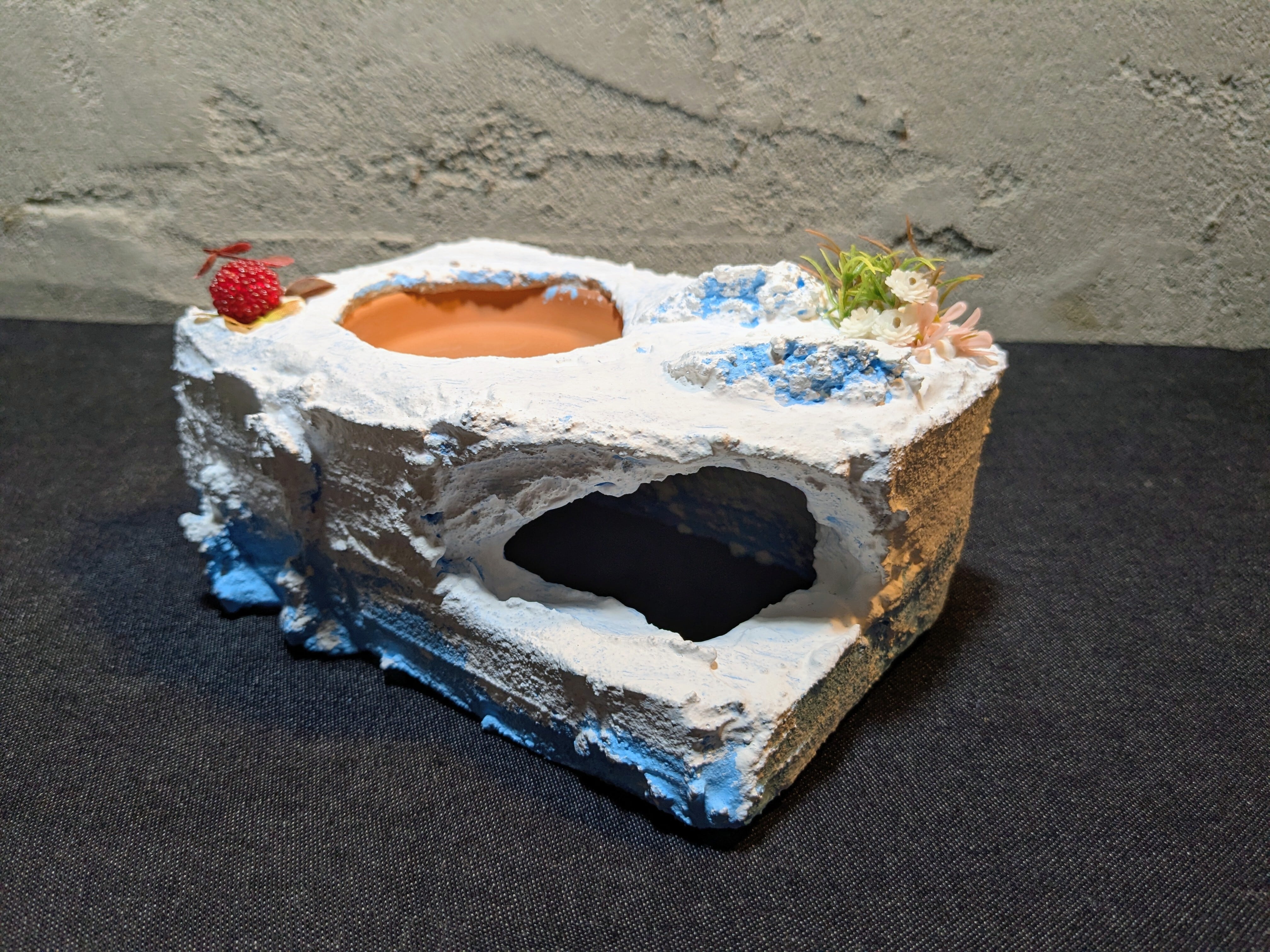 爬虫類用造形アート ともえ屋