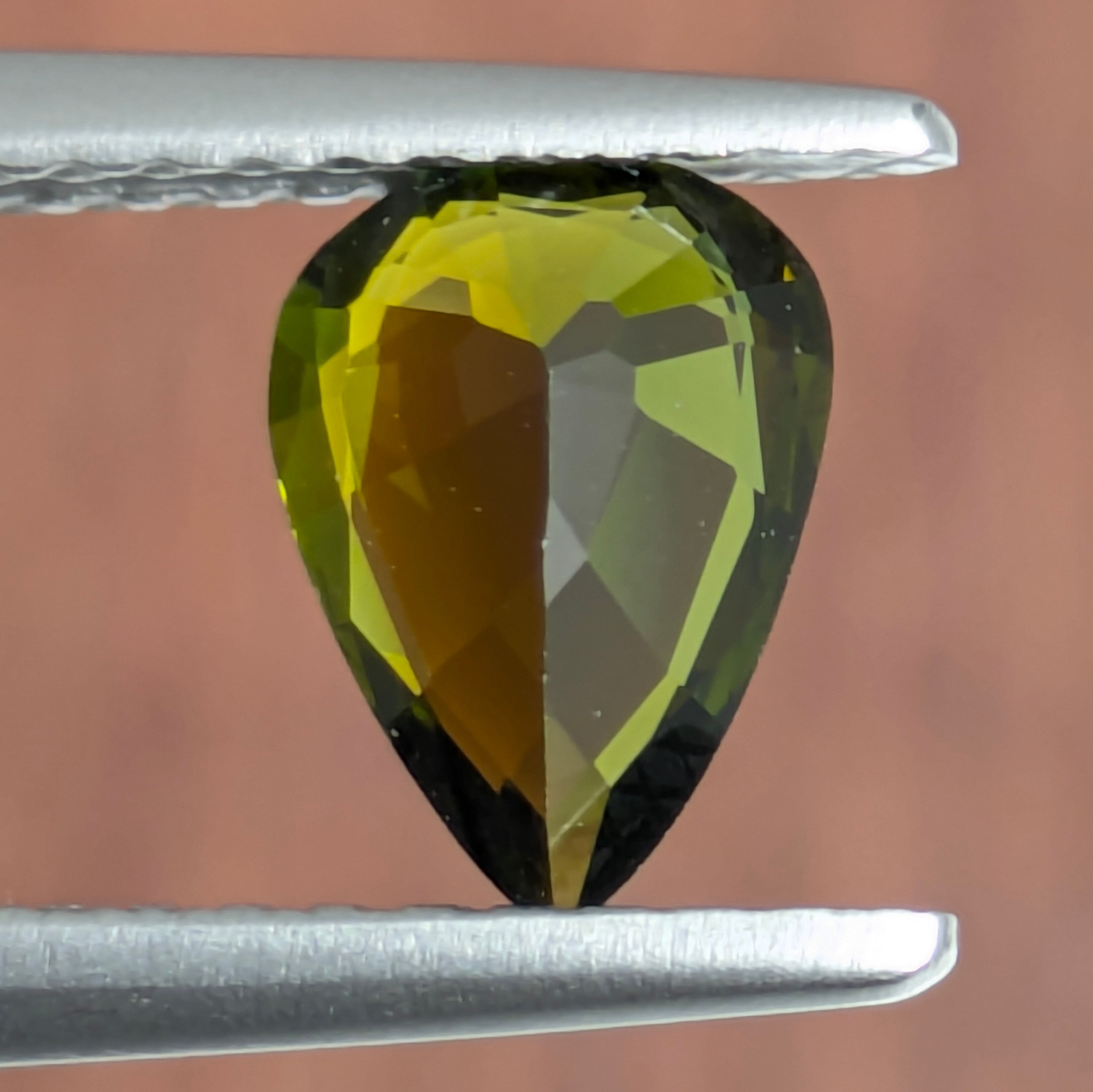 グリーントルマリンルース 【0.76ct】 PRO208643 | Gem's Subculture