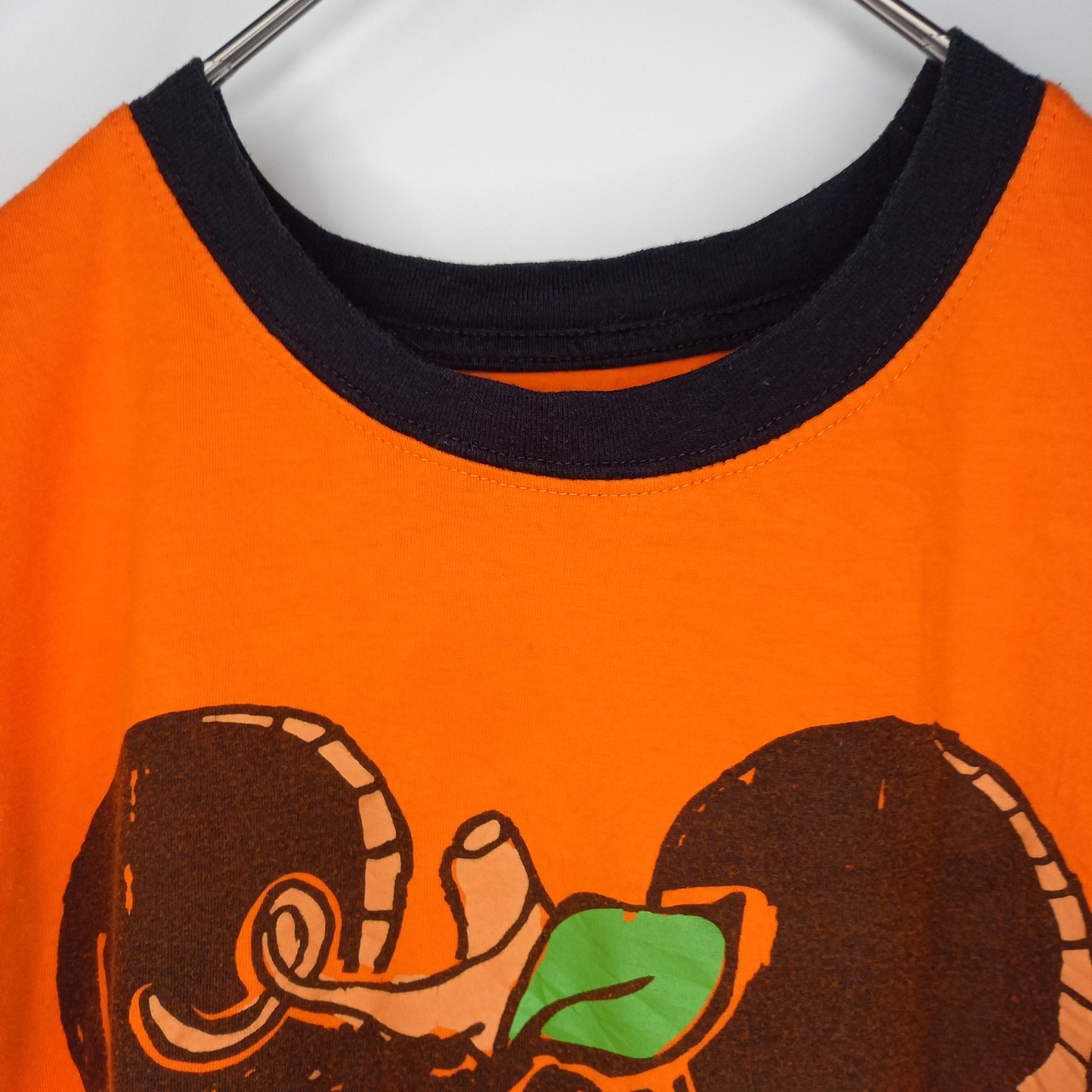 ディズニー　クルーネック　リンガーTシャツ　半袖　ビッグロゴ　オレンジ