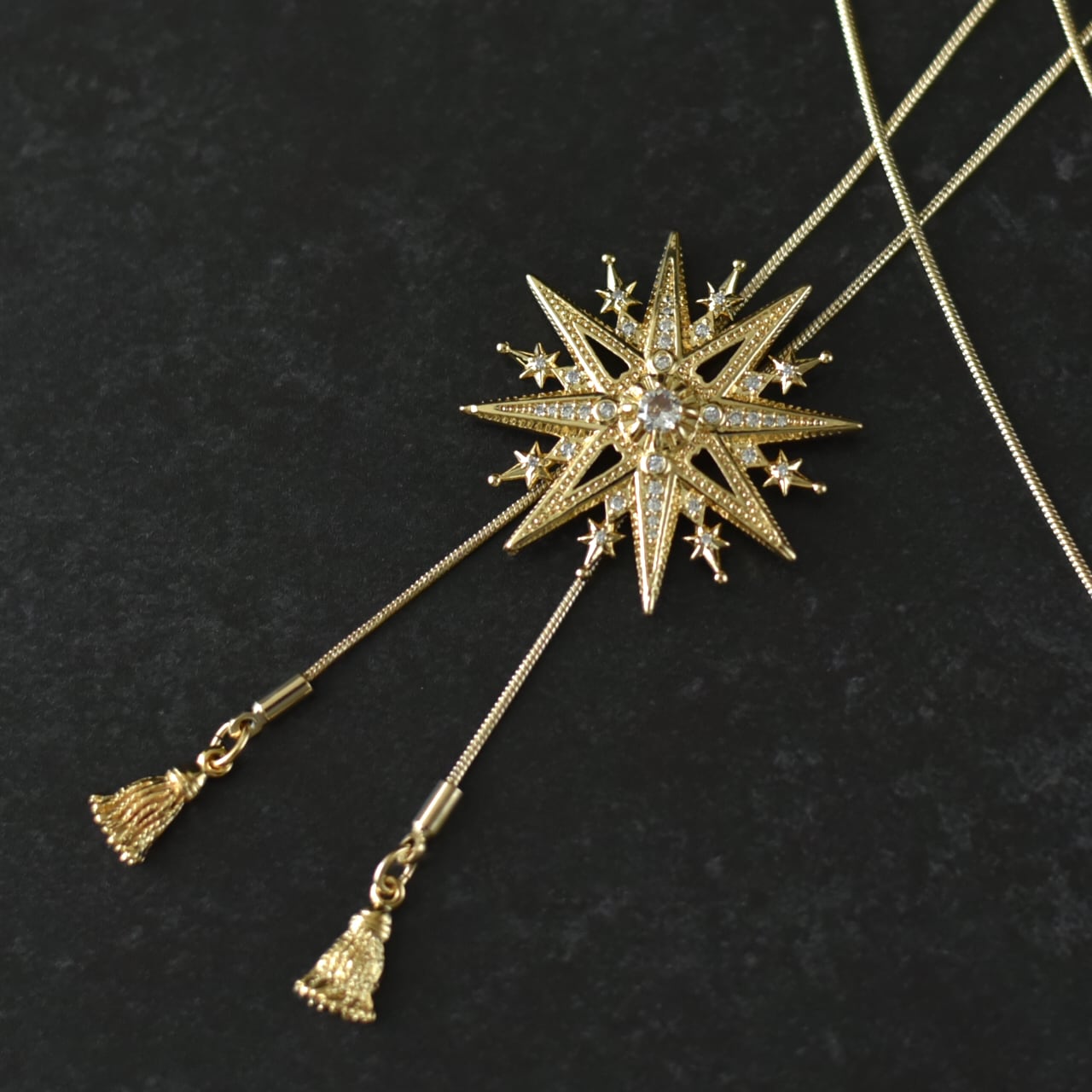 誓約の勲章|一番星のようにゴールドが輝くループタイネックレス/メンズ ユニセックス スター 推し アクセサリー タッセル