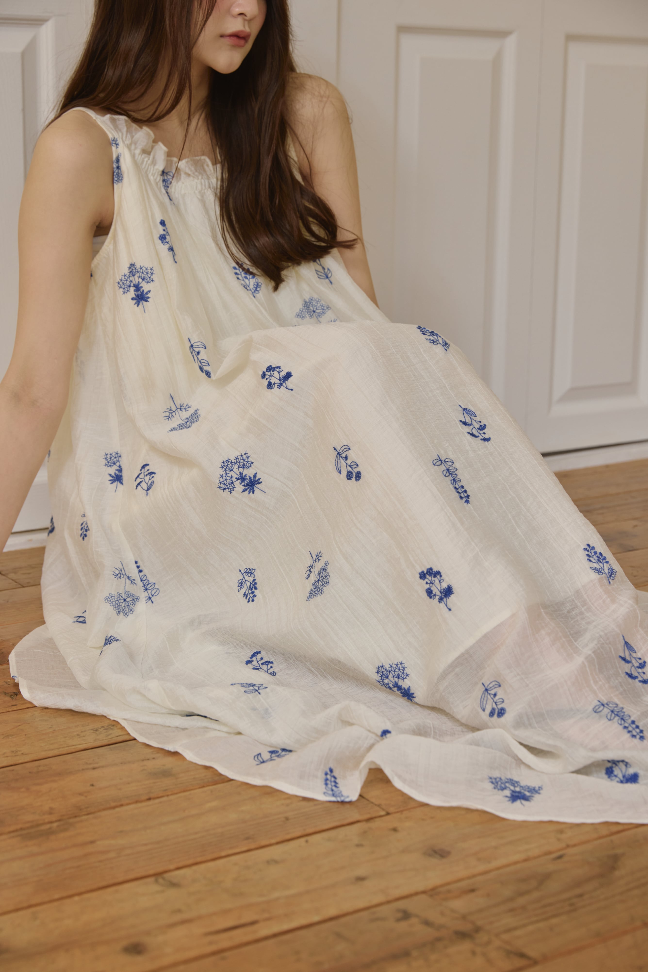 【Alumu.】bloom gather one piece 新品タグ付き AM650506 bloom gather one piece【Restock】 | Alumu.