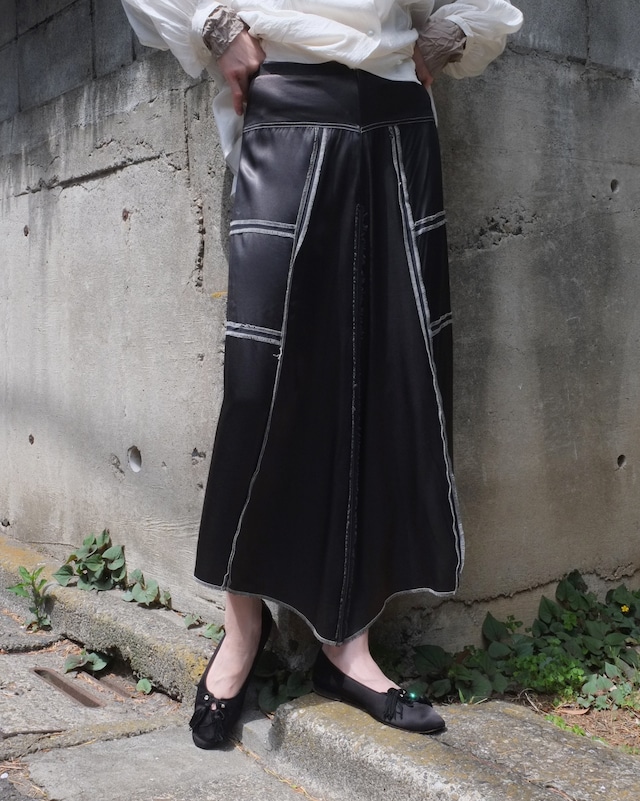 black terotero skirt.