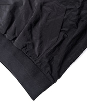 スパンコールスリーブナイロンフーディー (BLACK) CQ-47039