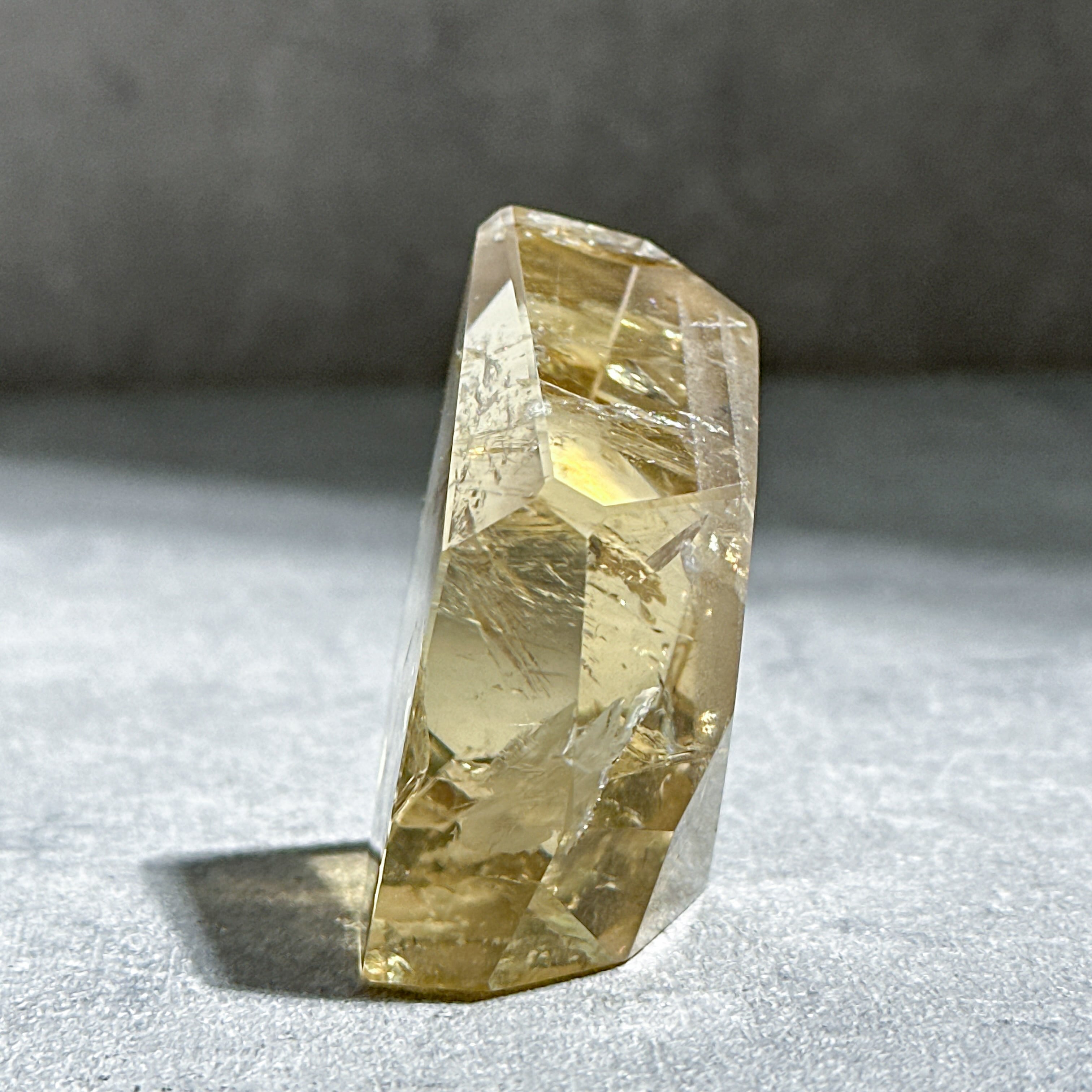 シトリン（黄水晶） フリーフォーム22◇ Citrine ◇ 天然石・鉱物