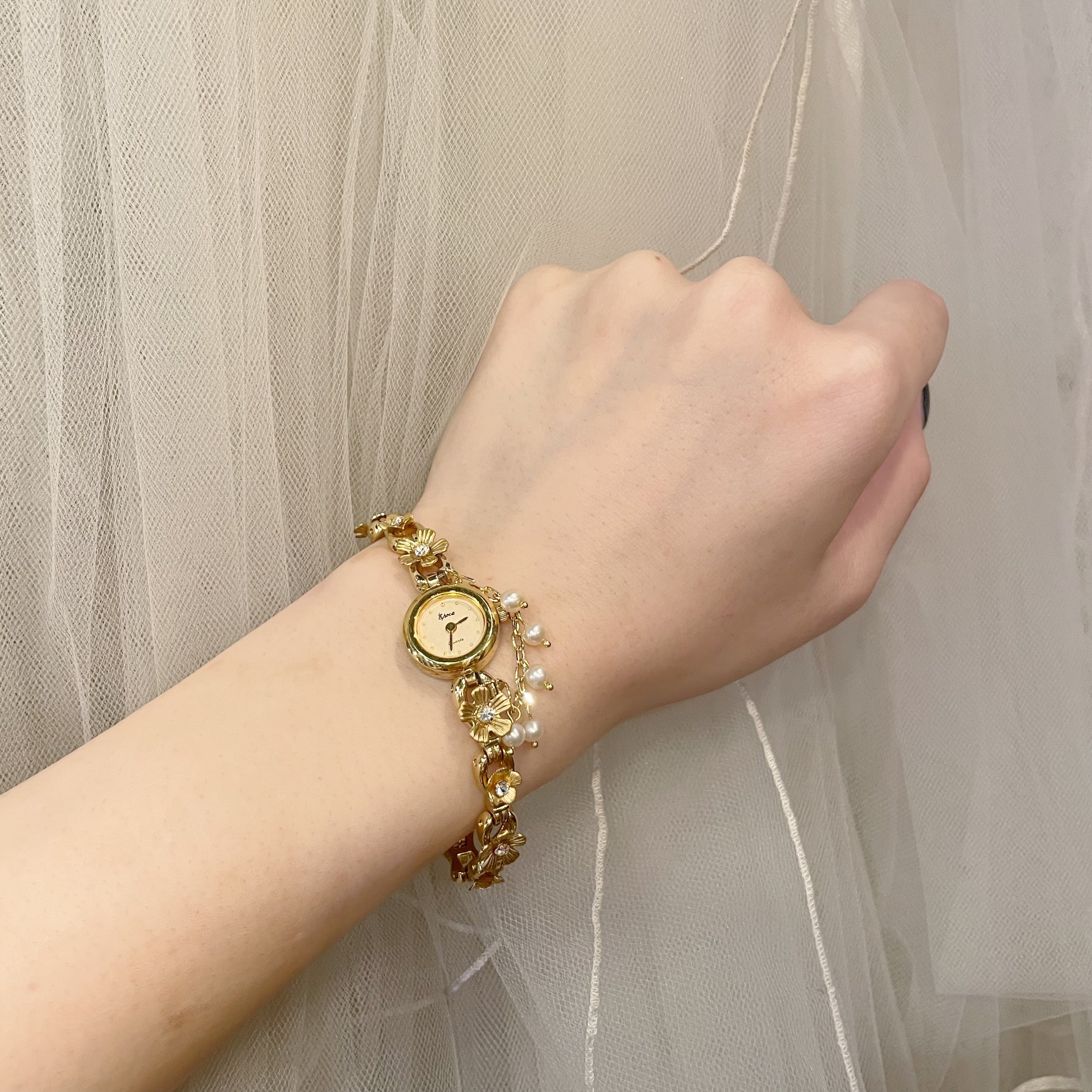 ANDRE MOUCHE | Boutique888