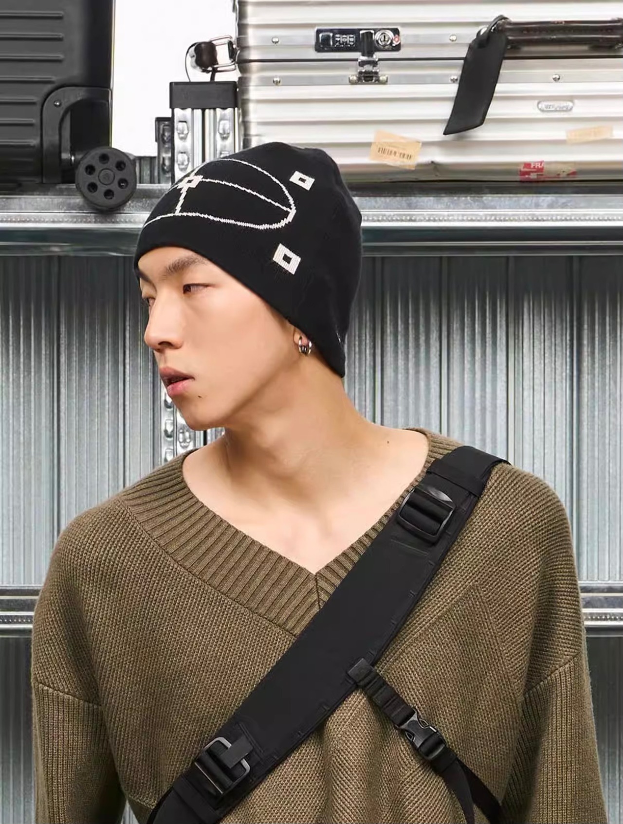 7440 37 1 Brand Logo Knit Beanie