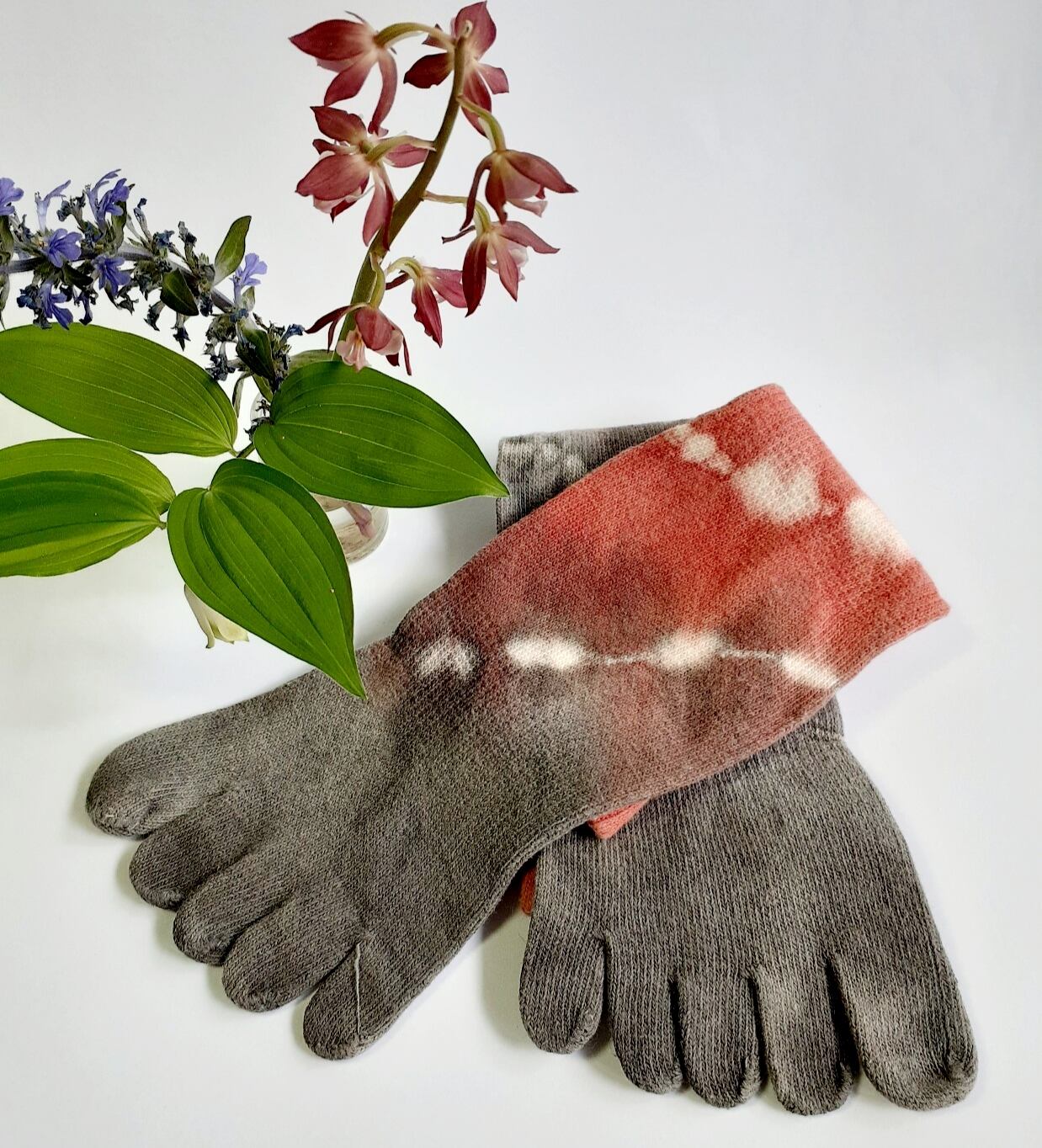 ベンガラ染め5本指くつ下②