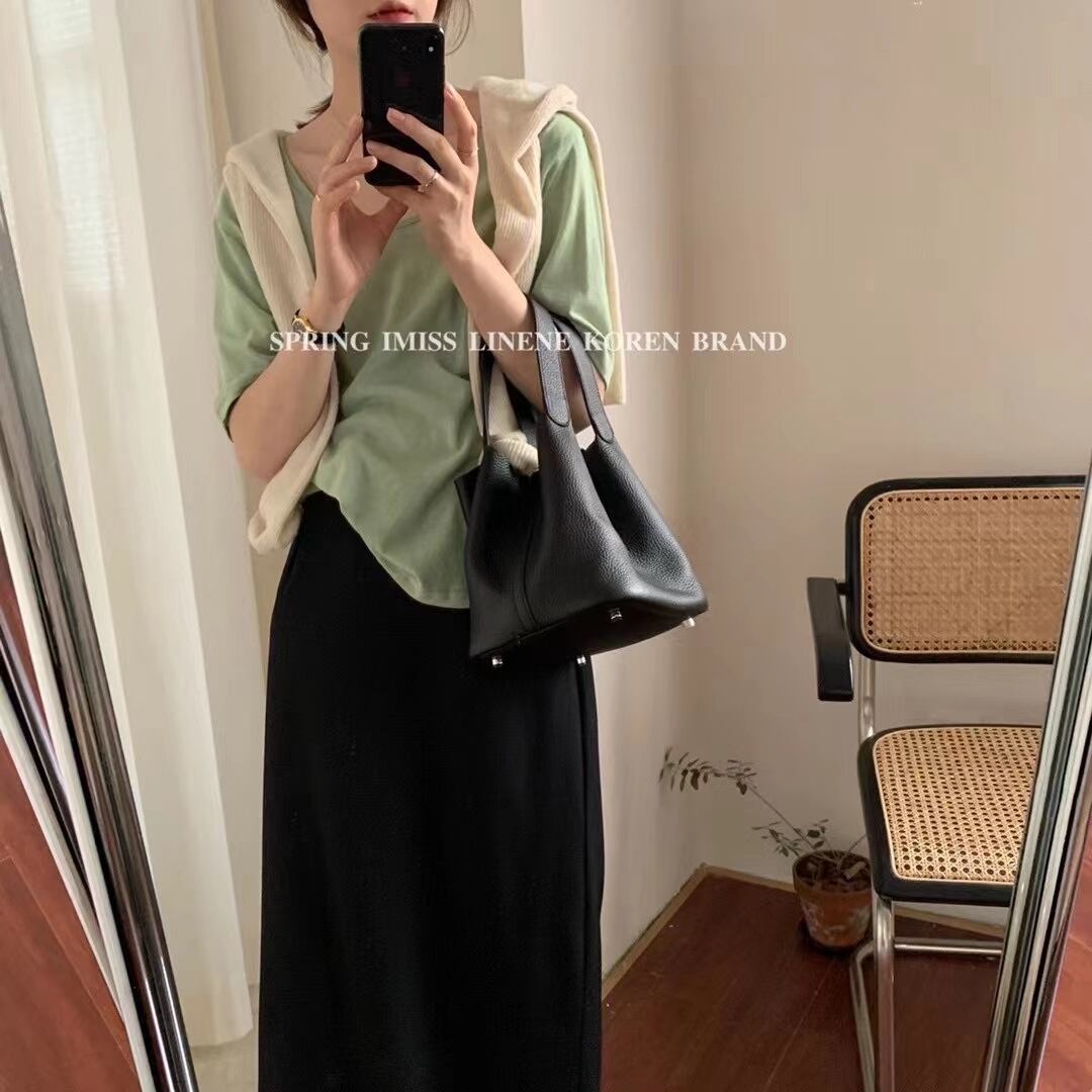 Uネックカットソー　AJ2205-627