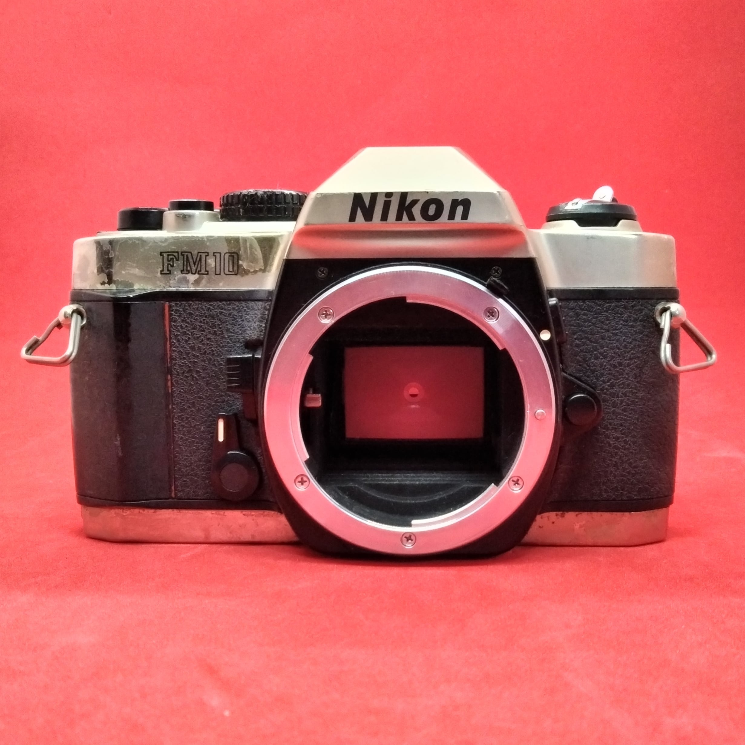 中古品】Nikon FM10 フィルムカメラ【メーカー生産終了品】
