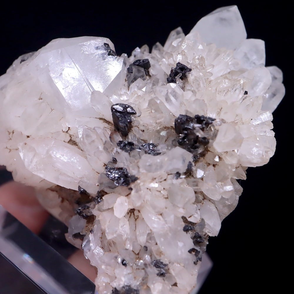 ヒューブネライト＆クォーツ原石 マンガン重石 ヒューブネライト クォーツ 水晶 140.9g OTH089 鉱物