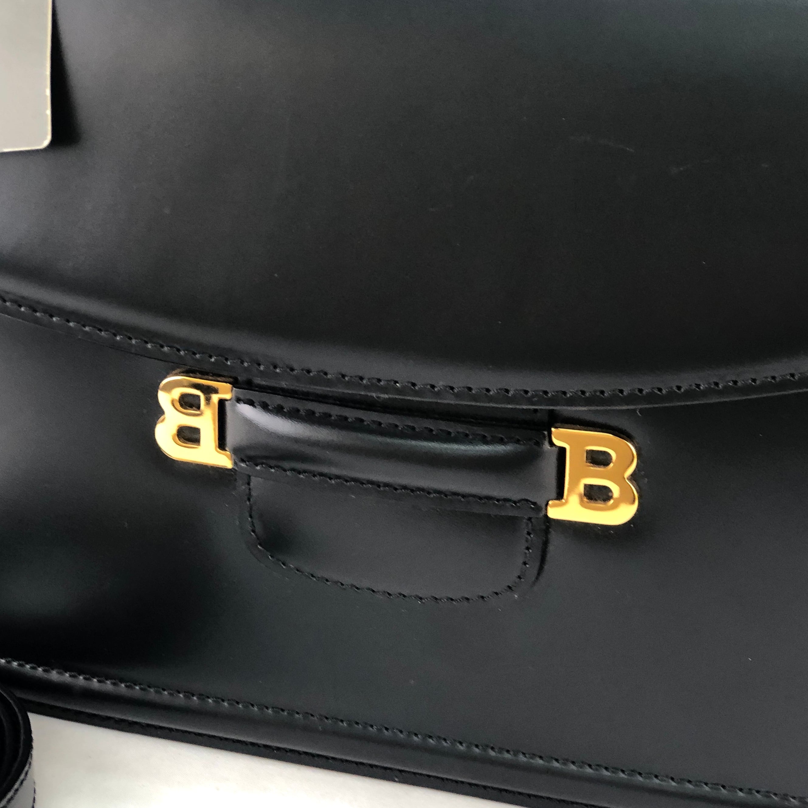 BALLY バケツバッグ ヴィンテージ レザー 黒 ショルダーバッグ