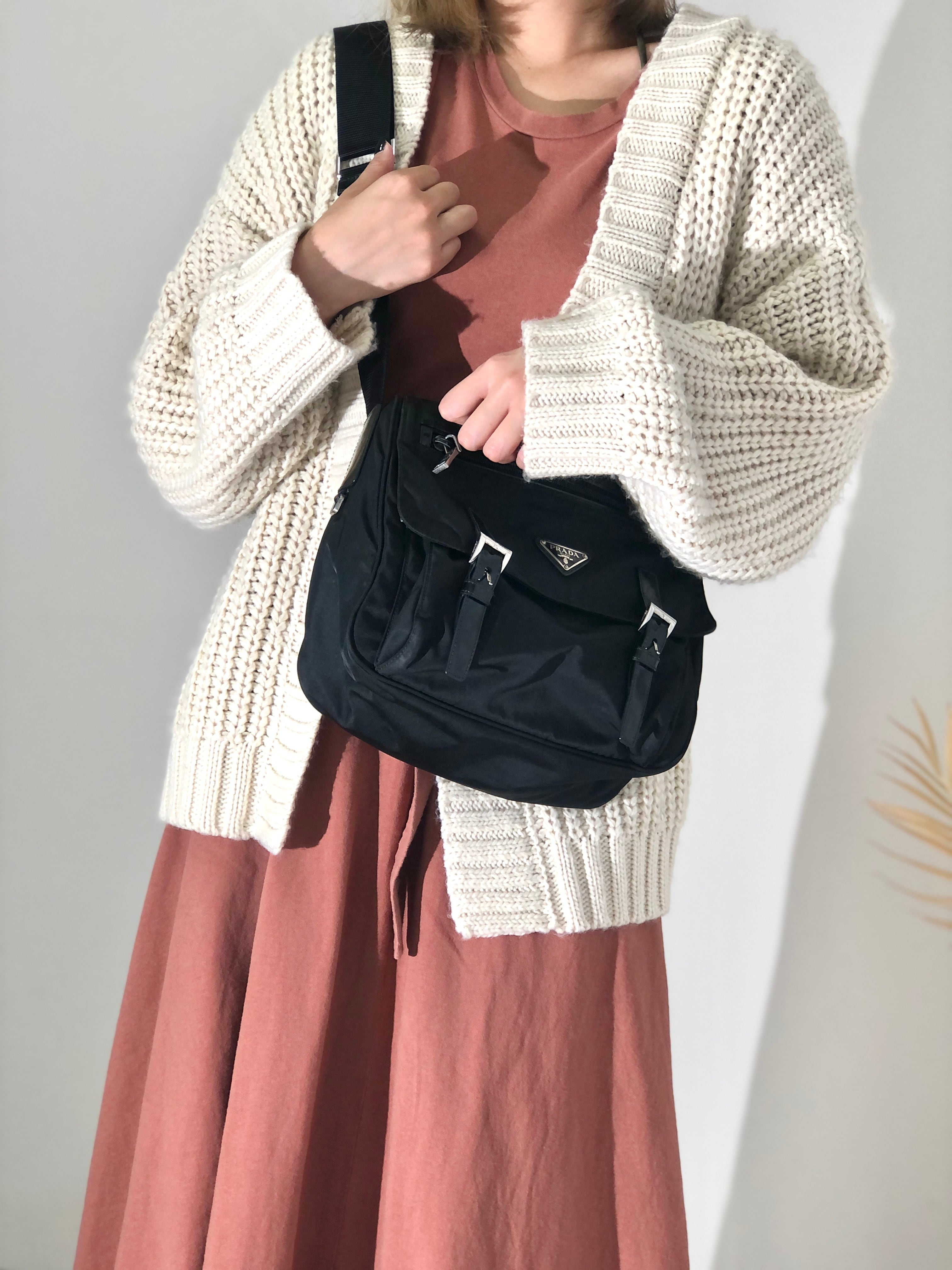PRADA プラダ トライアングルロゴ ナイロン メッセンジャー PRADA プラダ トライアングルロゴ ナイロン メッセンジャー