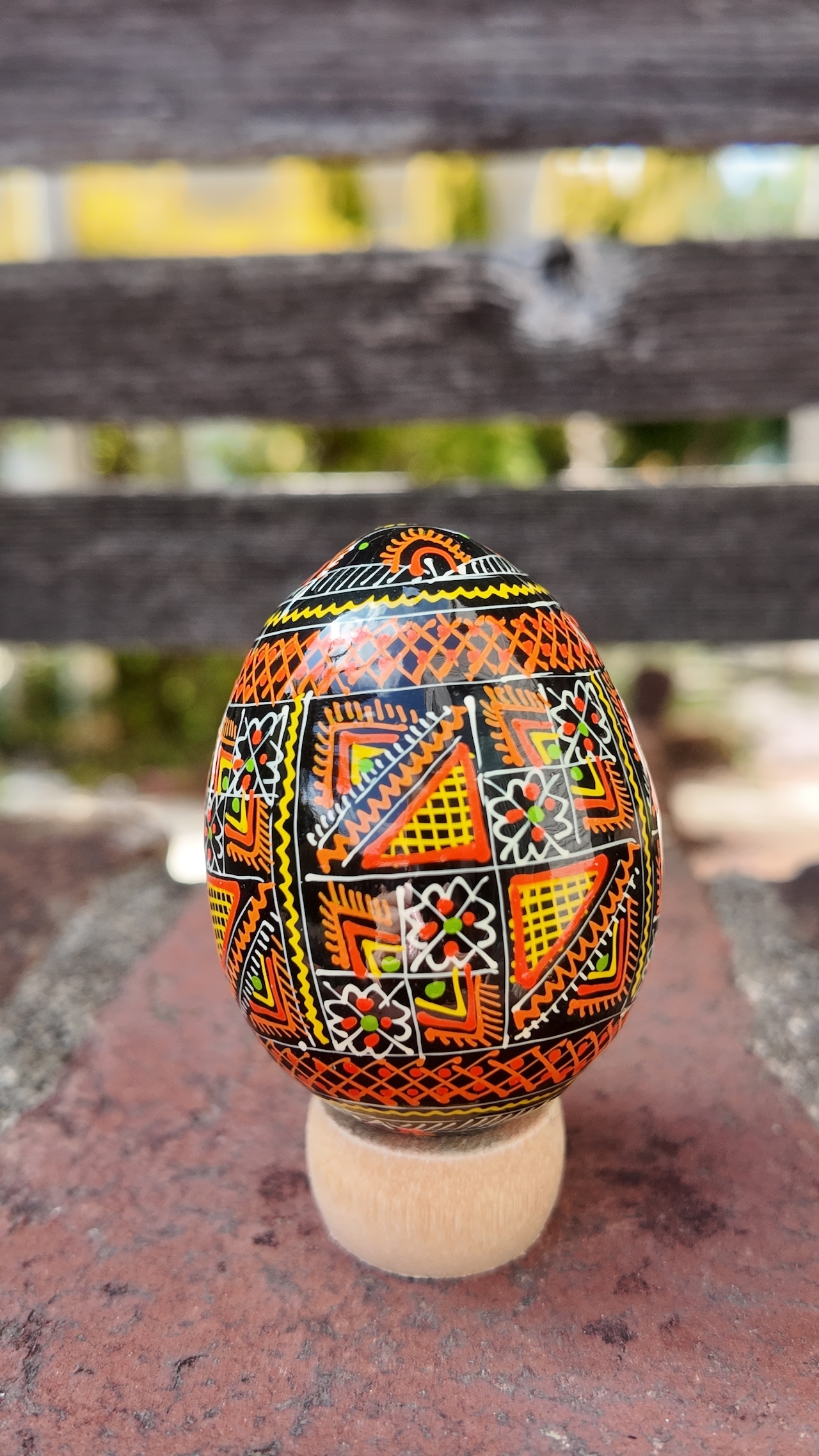 装飾用木製プィサンカ（イースターエッグ）with stand　コロミヤモデル - 2