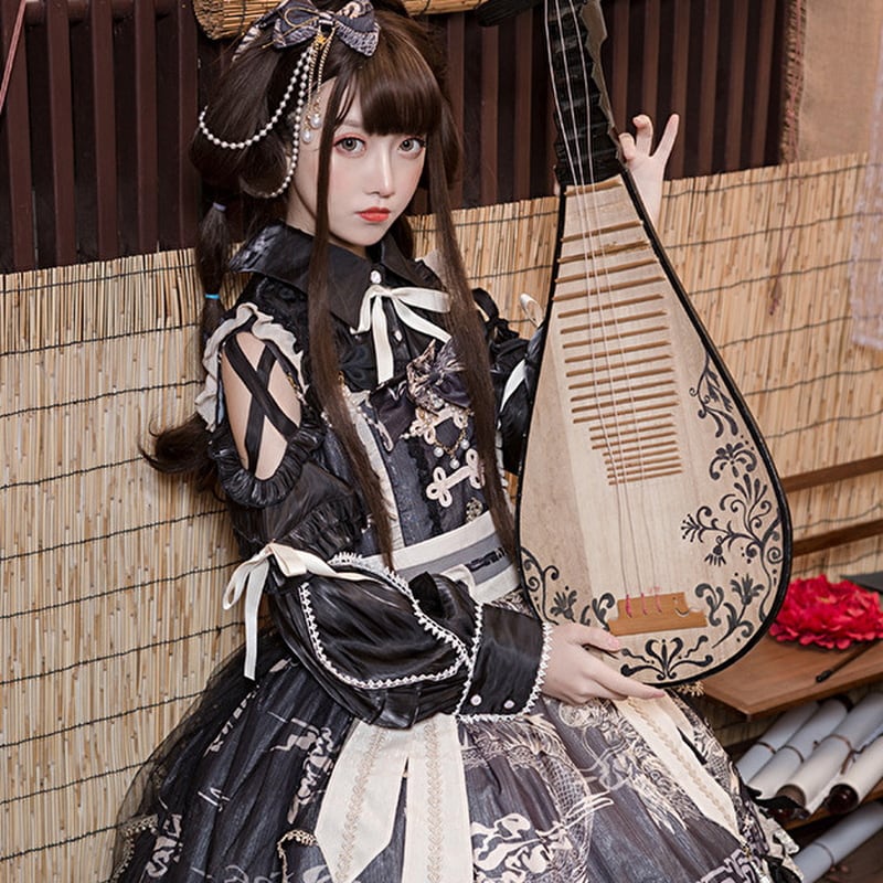 レトロ・クラシカルな乳母車☆ゴシック ゴスロリ風☆ぬいぐるみや人形のディスプレイにも☆ペット用にも☆インスタ映え レトロ・クラシカルな乳母車☆ゴシック ゴスロリ風☆ぬいぐるみや人形