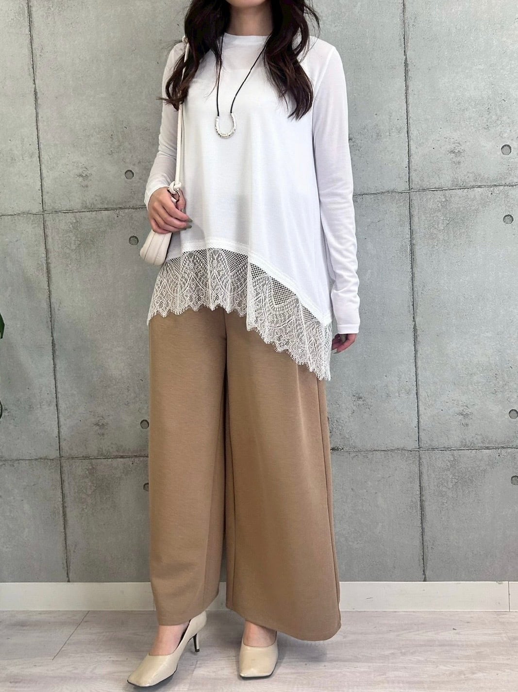 本日まで値下︎★ROSIEE 裾レーストップス イシカワラボ限定色 ROSIEE 】裾レーストップス | valance 福井｜レディースセレクト