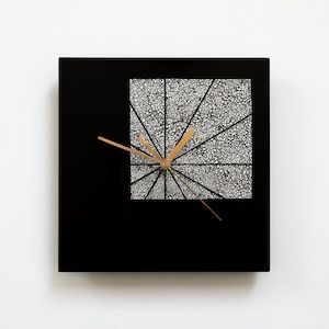 Rankaku Clock