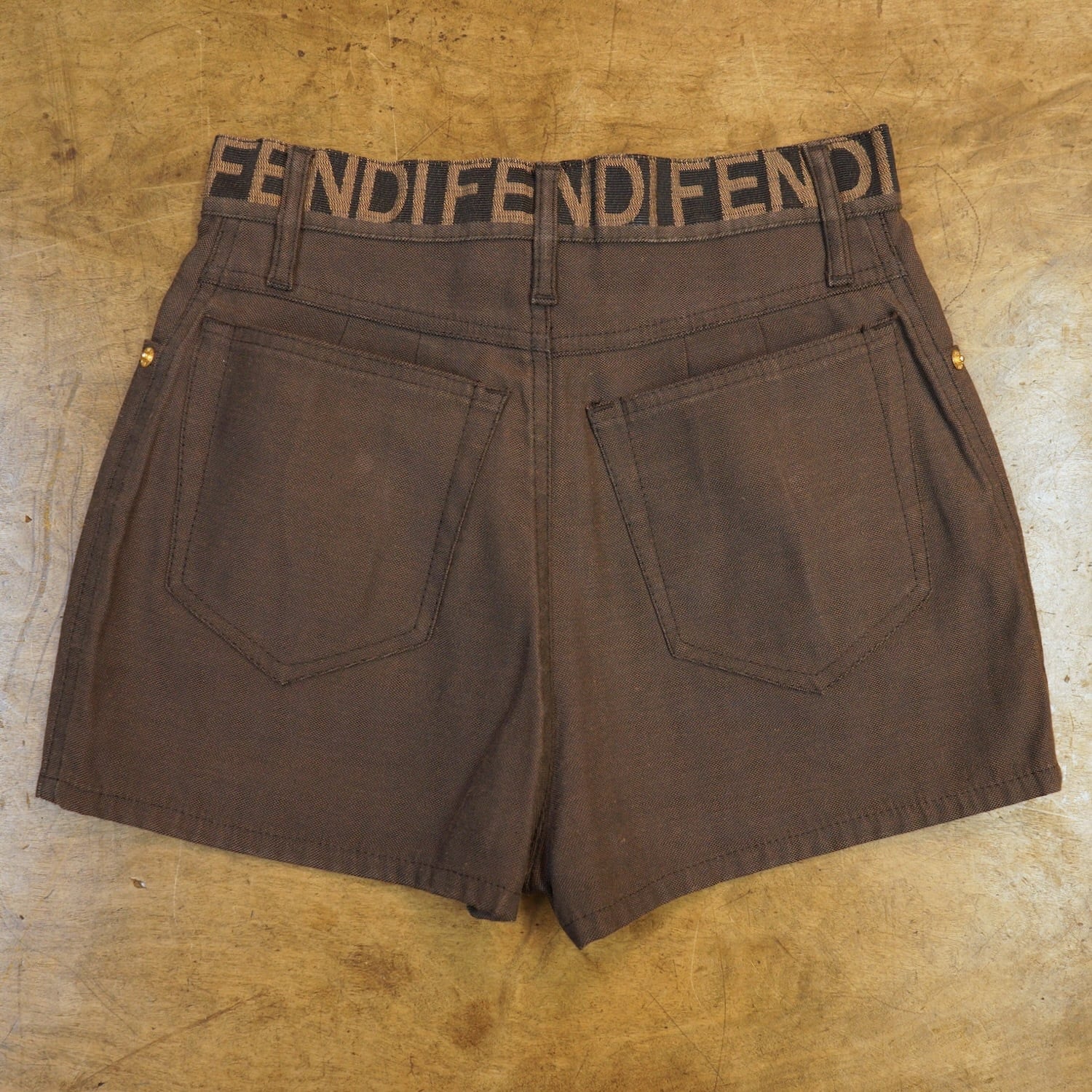 2798B FENDI jeans フェンディ ショートパンツ レディース古着 サイズ