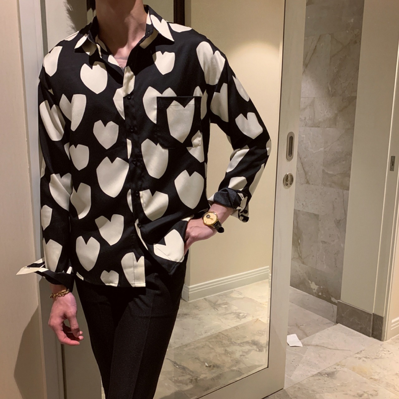 韓国版の新しい愛のプリント長袖シャツ　SH045