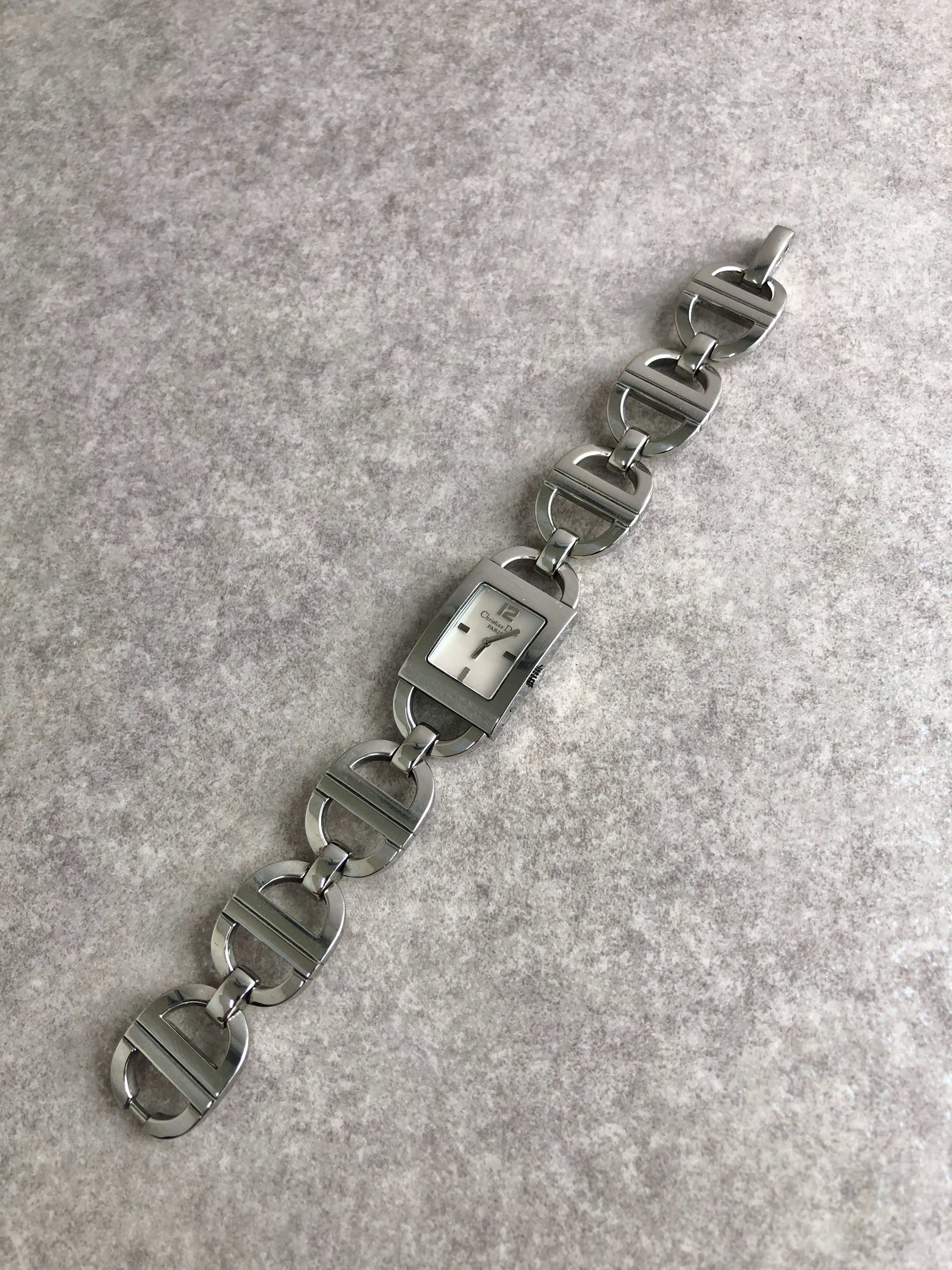 ⭐稼働品⭐クリスチャン・ディオール　3033　腕時計　ヴィンテージ Christian Dior ディオール 3033 レディース 腕時計 - メルカリ