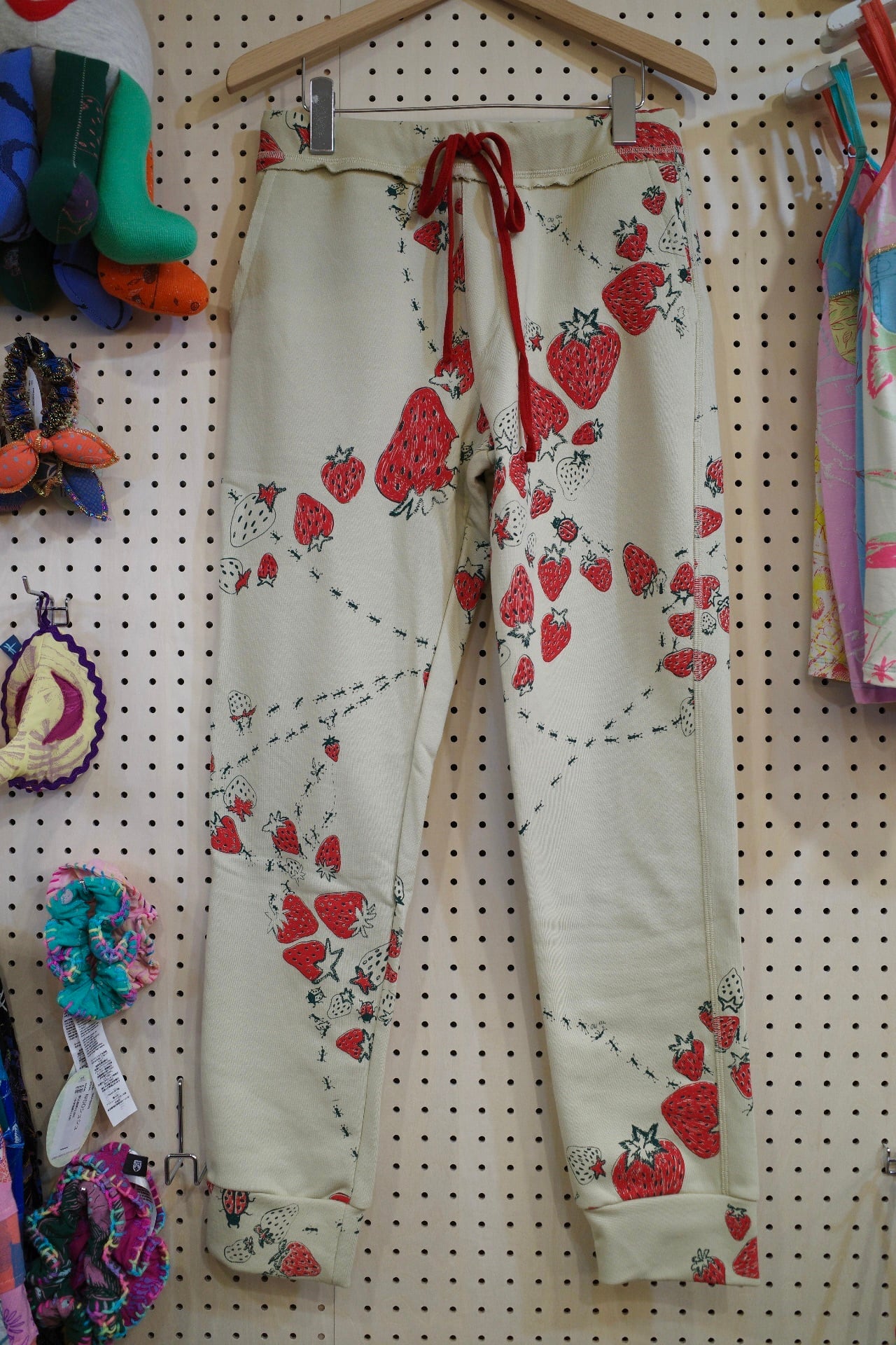 ホォアナデアルコ　ヨガパンツ　羽根柄　クジャク ホォアナデアルコ ヨガパンツ 羽根柄 クジャク