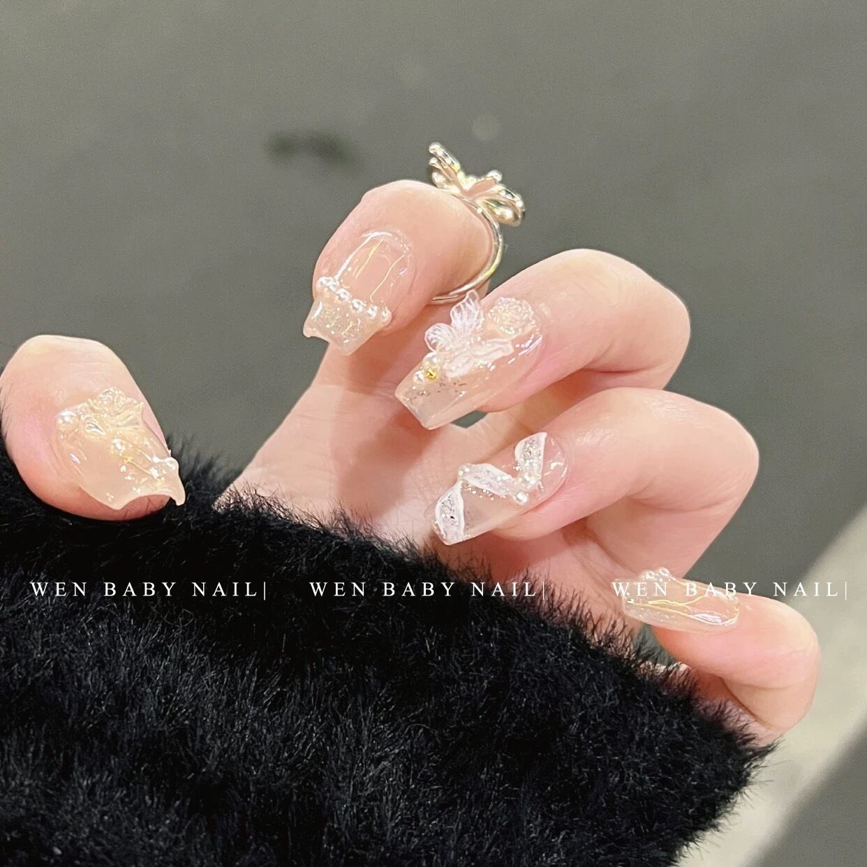 透明ネイルチップ 10個入り 花模様付き | tuzituzi9322