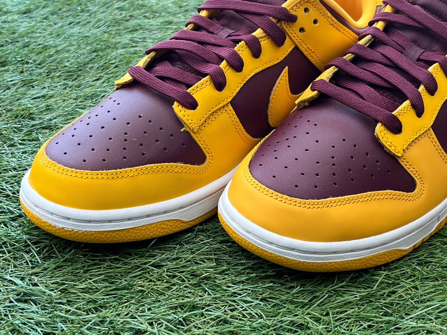 Nike Dunk Low Retro University Gold and Deep Maroon 27cm DD1391-702-