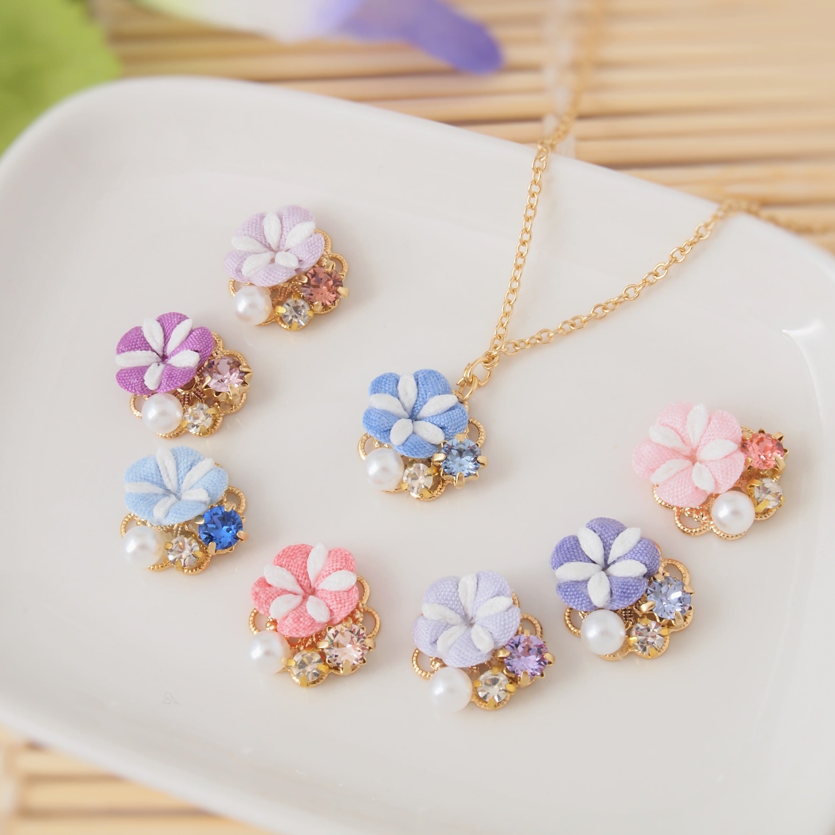 つまみ細工 朝顔と夏のかけらネックレス 】----ペンダント/フラワー