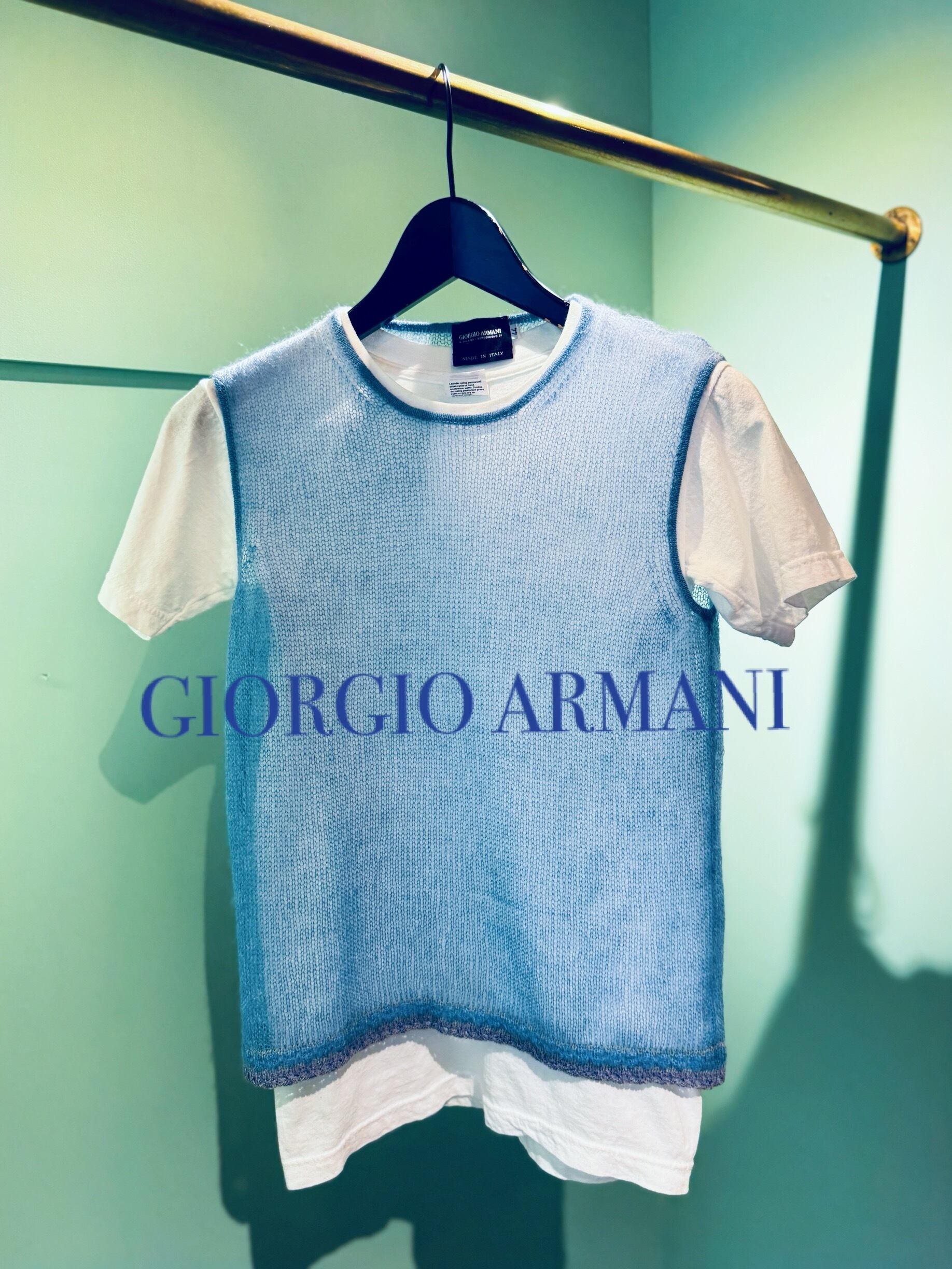 【希少色】PRADA SPORT プラダスポーツ ノースリーブ タンクトップ レアPRADA プラダスポーツノースリーブ タンクトップ 素材ダグ