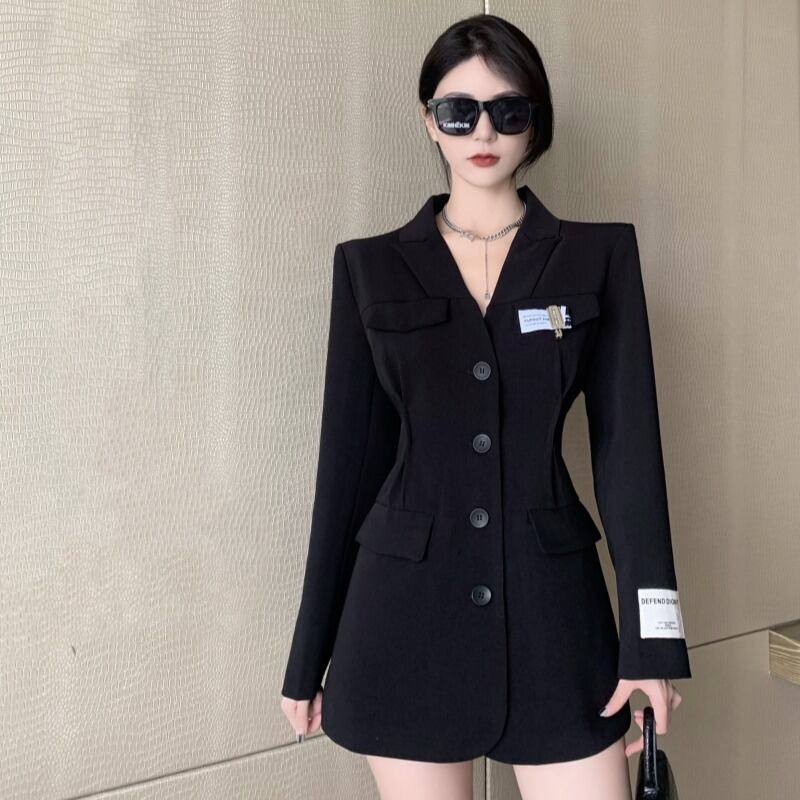 ジャケット スプリングオータム薄手レッドウェストVネック ストリート 春物 秋物 1号婦人33946210658