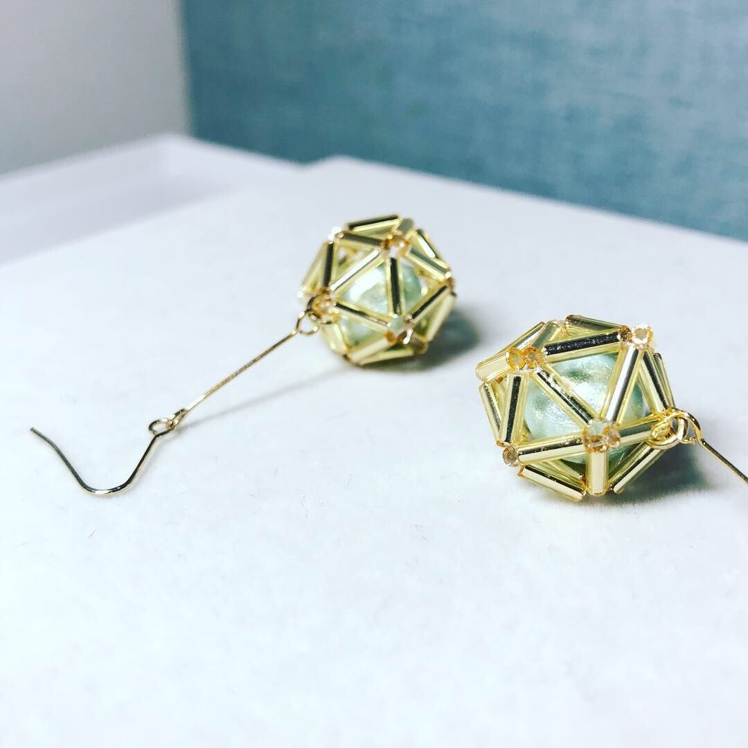 0047:くす玉 コットンパールピアス