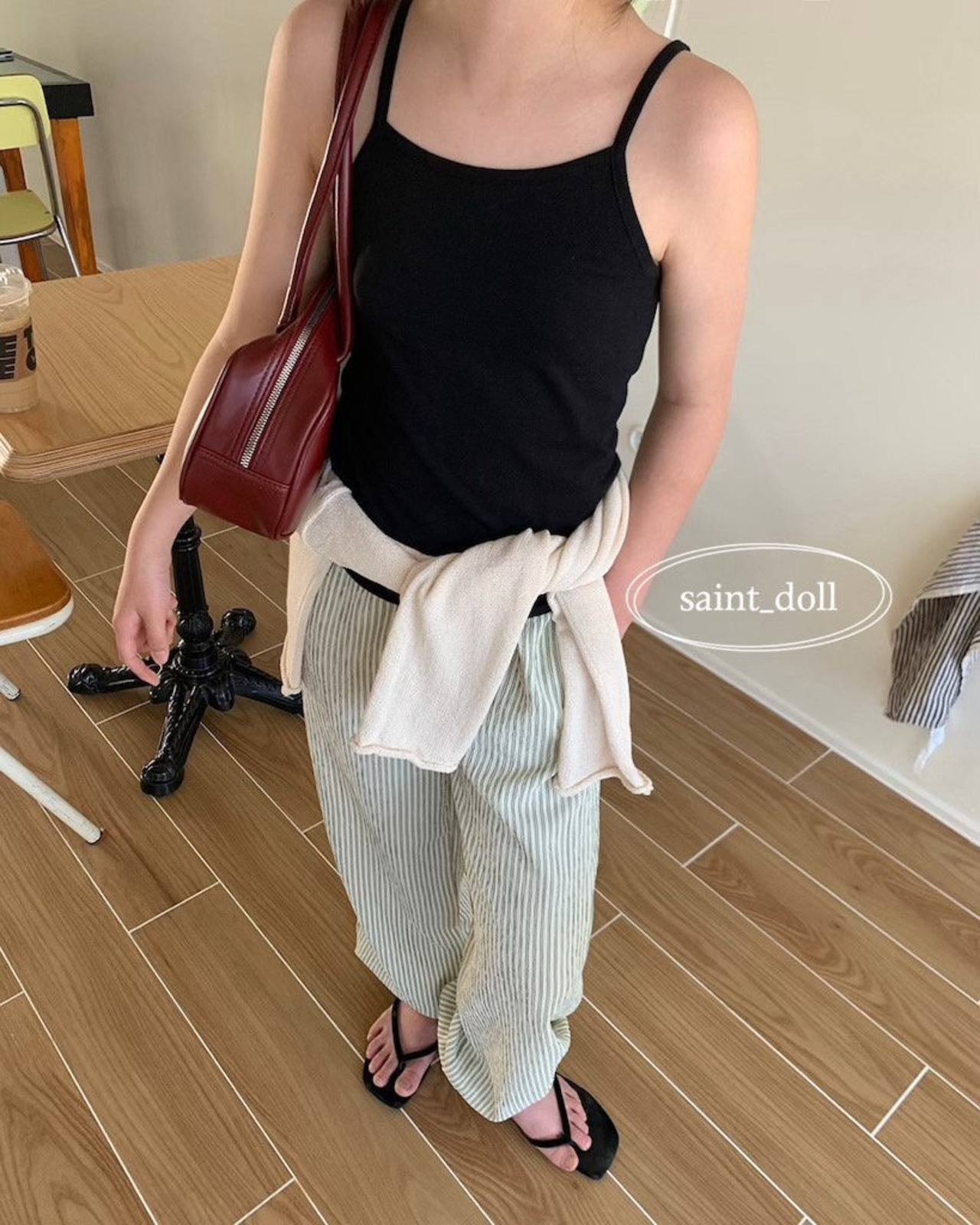 [SAINTDOLL] Sleeveless with inner strap / [세인트돌] 속끈나시
