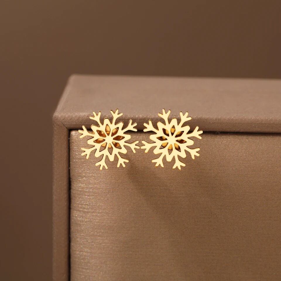 金アレ対応 Crystal of snow pierce(0340)