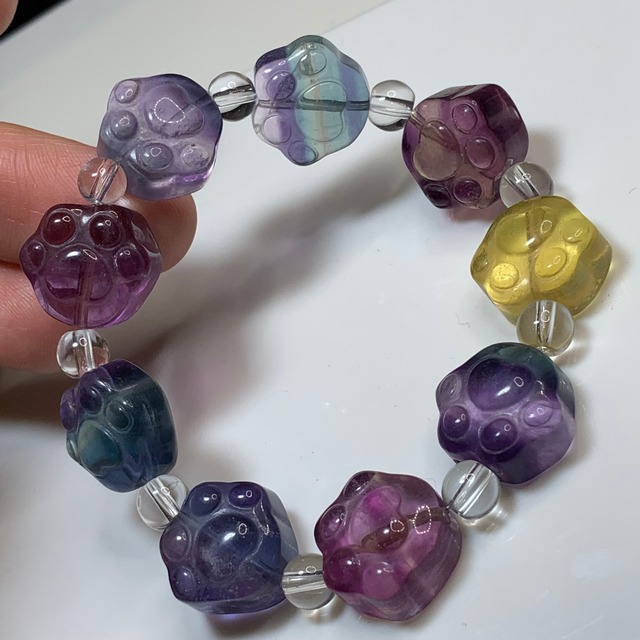 2.カラフル☆肉球フローライト・ブレスレット
