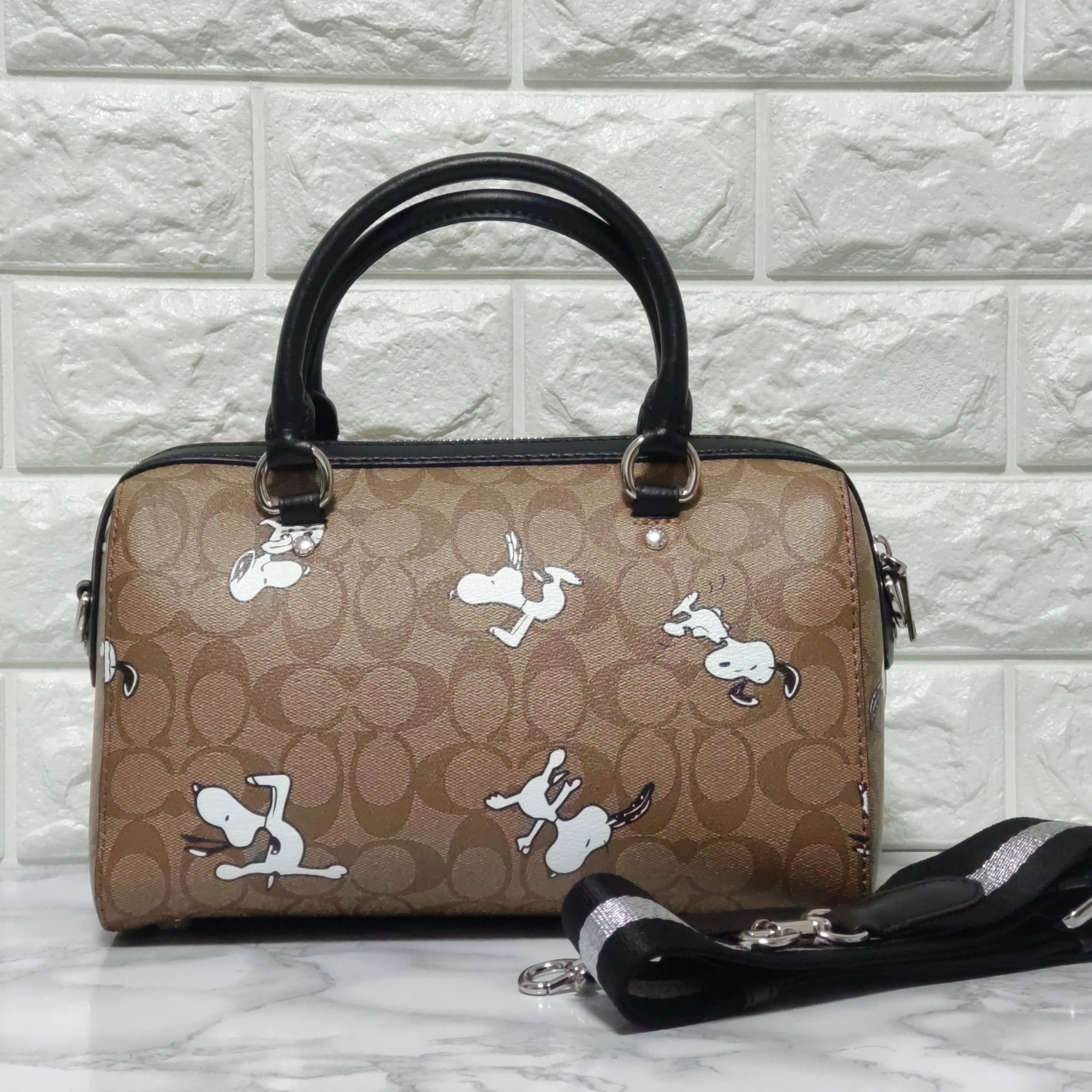 COACH コーチ スヌーピー コラボ ミニボストンバッグ | ebisuya. COACH コーチ スヌーピー コラボ ミニボストンバッグ | ebisuya.