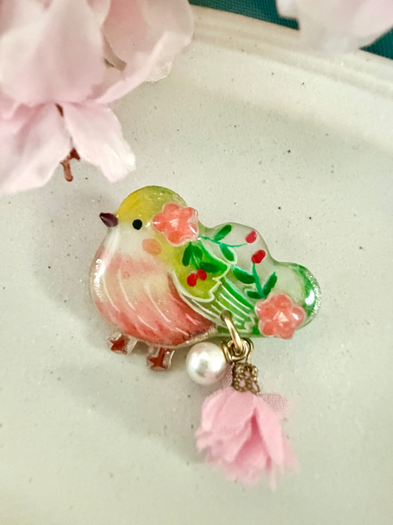 ブローチ『春告げの鳥さん』