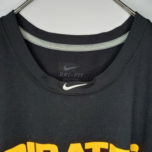 ナイキ　Tシャツ　刺繍ロゴ　スウォッシュ　MLB　パイレーツ　オーバーサイズ