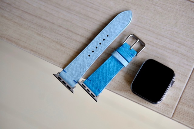 【送料無料】アップルウォッチバンド　腕時計　ベルト　エプソンレザー　青x水色　