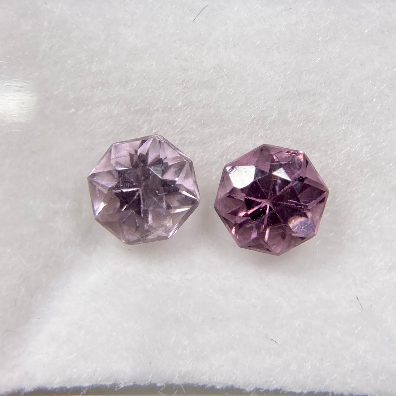 お花みたいなスピネル ラスト 約5.3mm No.12-3