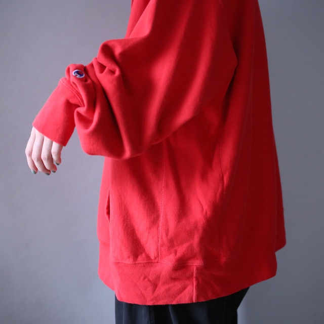 "Champion" red color silhouette reverse wave sweat parka