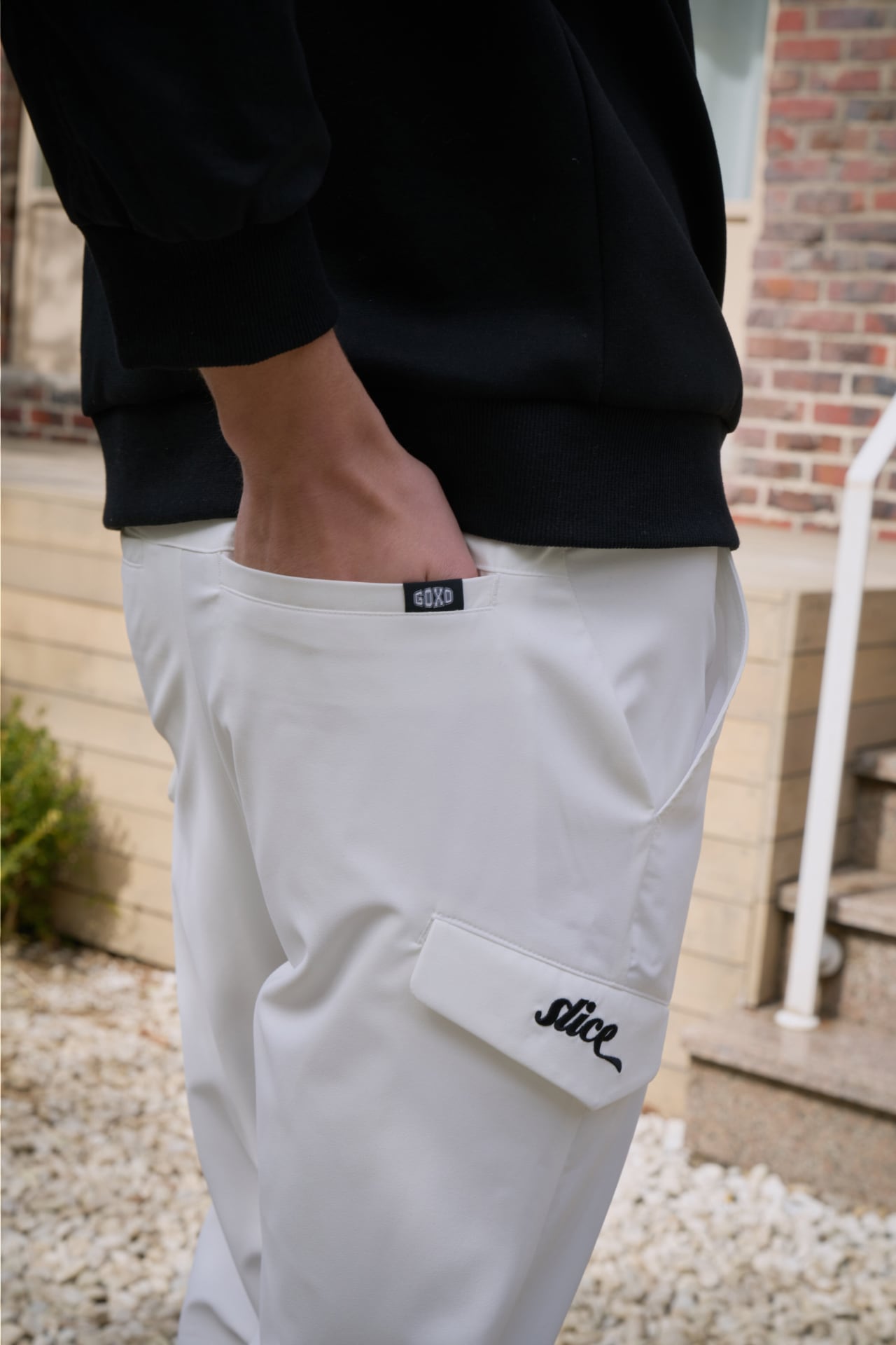 Lynx GOLF ホワイトパンツ ジッパーポケット付き Lynx GOLF ホワイトパンツ ジッパーポケット付き - メルカリ