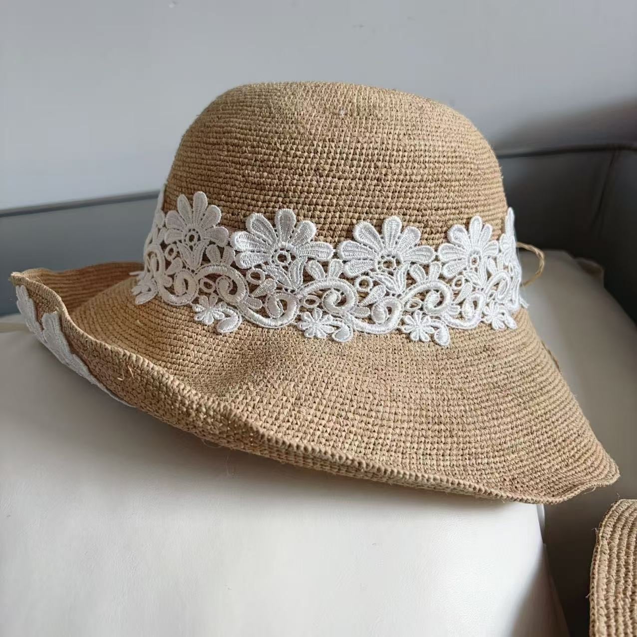 夏 高級天然素材ラフィア 帽子 レディース 折りたたみ uv 日よけ帽子