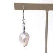 在庫限り！ キラキラ感たっぷりのヘマタイトの組み合わせ グレーパール・ラインヘマタイト ピアス sl2_6_202004239908