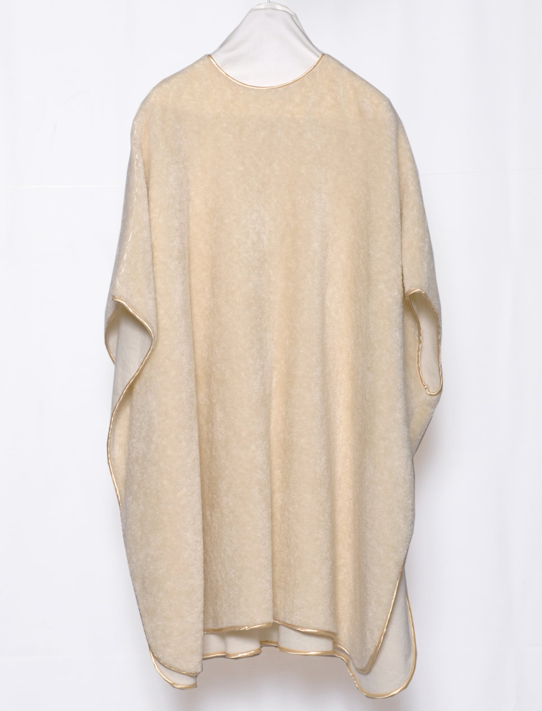 OKIRAKU＜“ボア”ポンチョスタイルトップス＞ off white | okirakustore