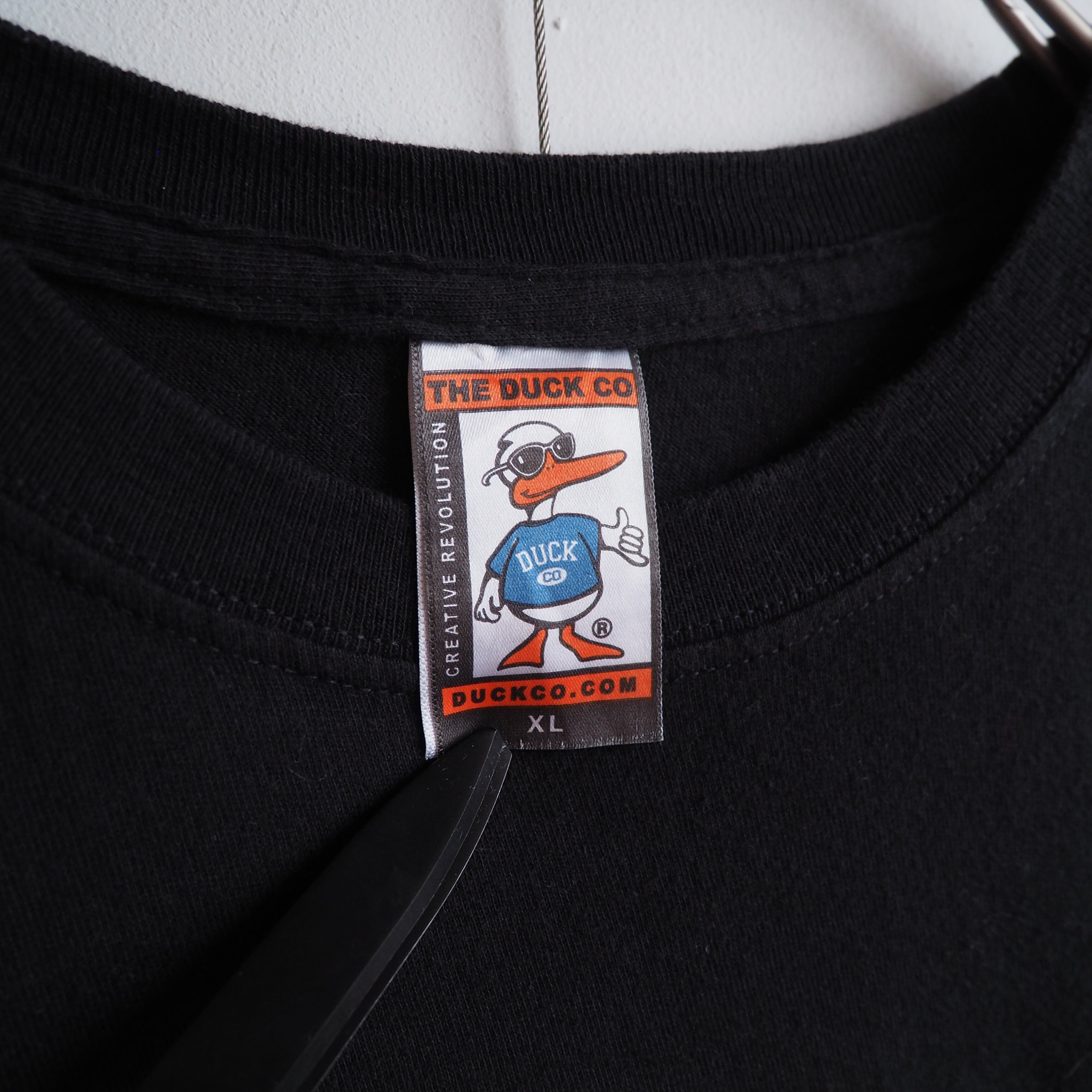 ” Animal wars ” Movie parody printed Black loose silhouette Tee