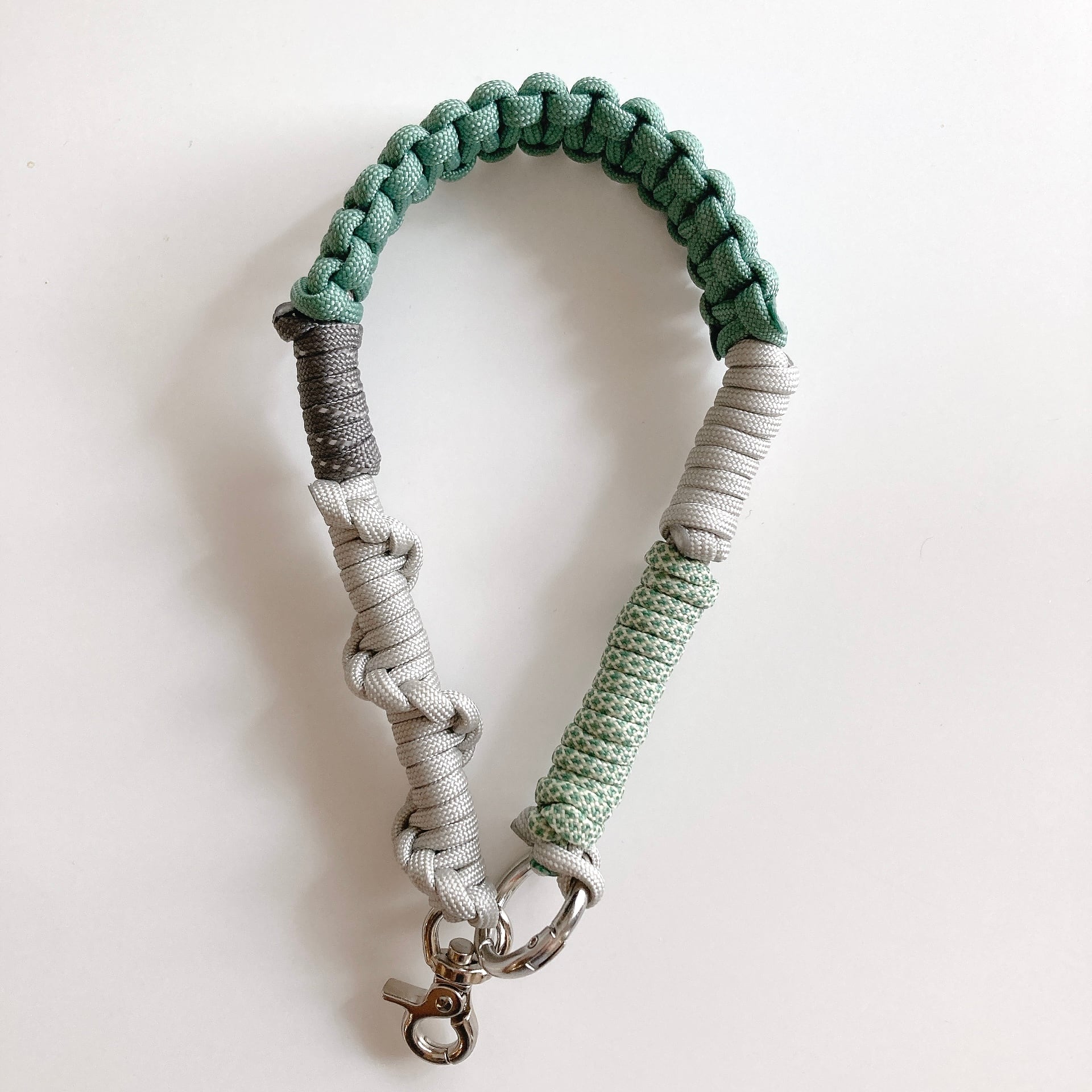 0612専用ページ】パラコードストラップ | nuuamu