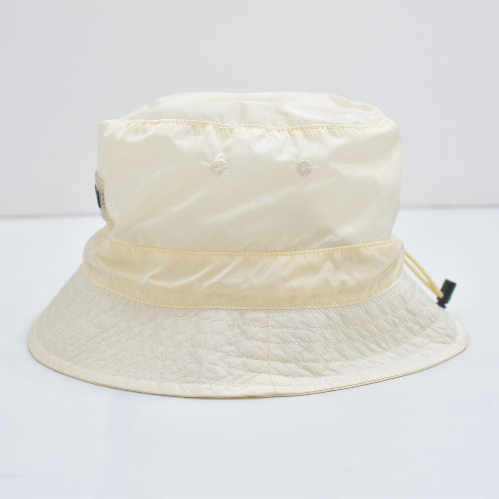 STUSSY ステューシー Clio Translucent ラバーブロックロゴ デザイン