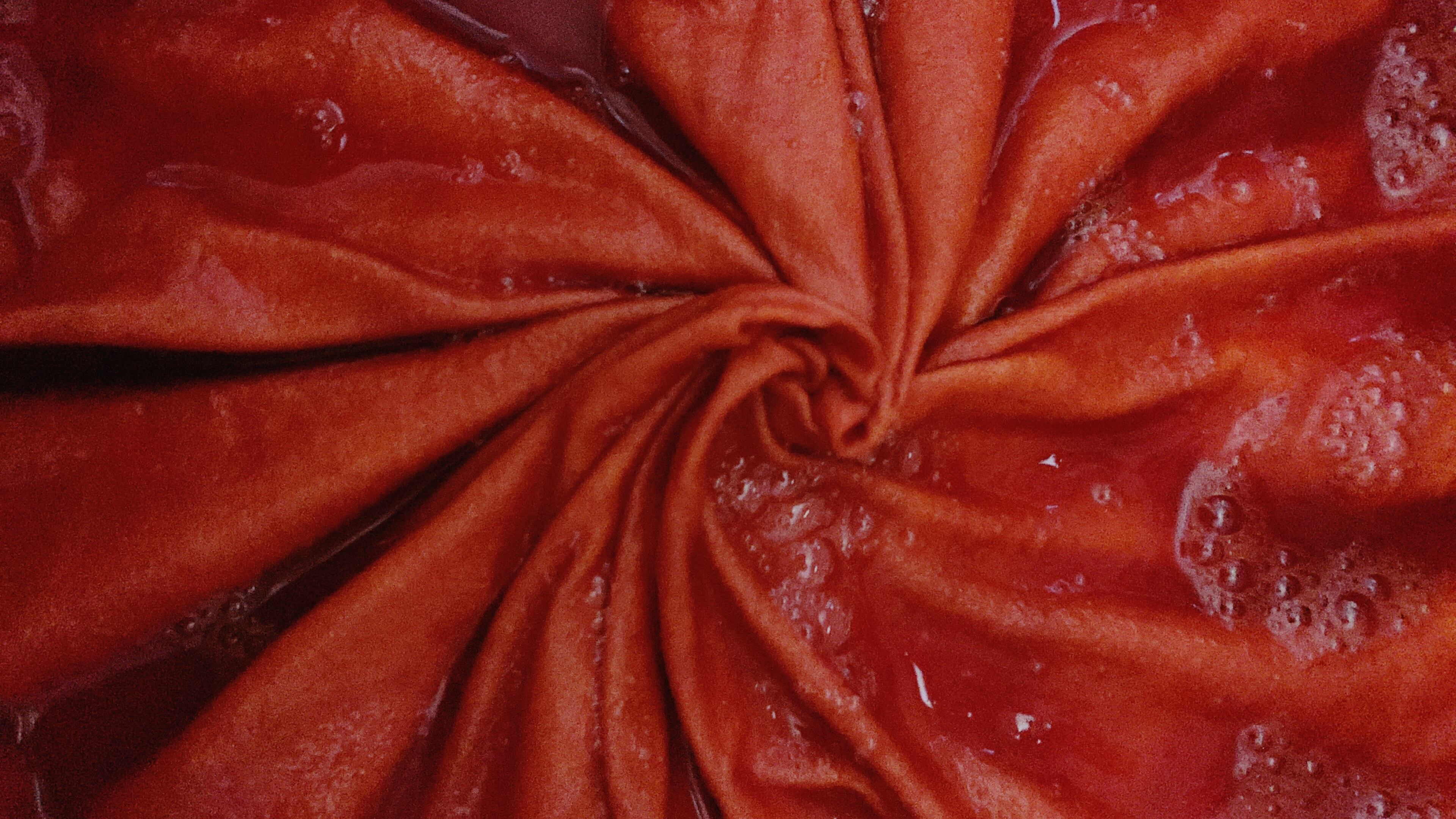 ハンカチタイプの茜染め布ナプキン　Lサイズ