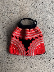 Red Yao・Dao tribe／Vintage embroidery bag